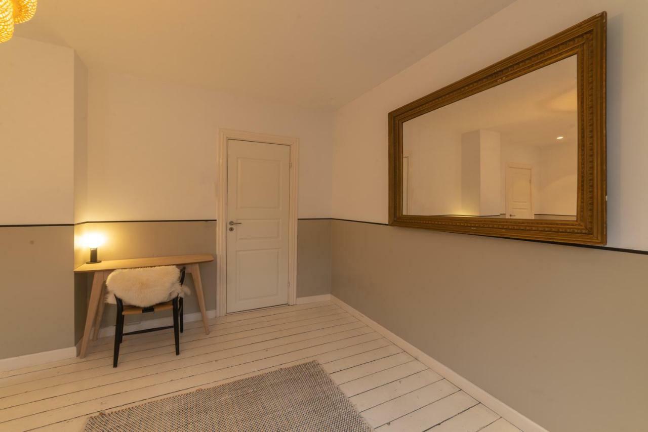 Seven-bedroom - Best Appartement *